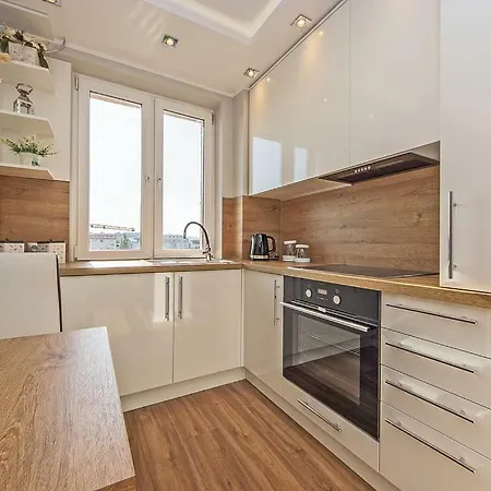 Apartament - Centrum Ul. Chlodna 1 *